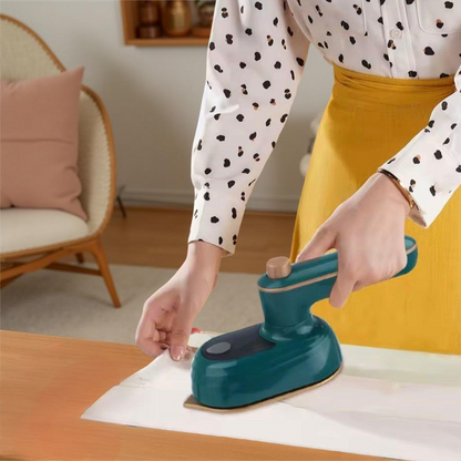 Kompaktes Reise- Dampfbügeleisen